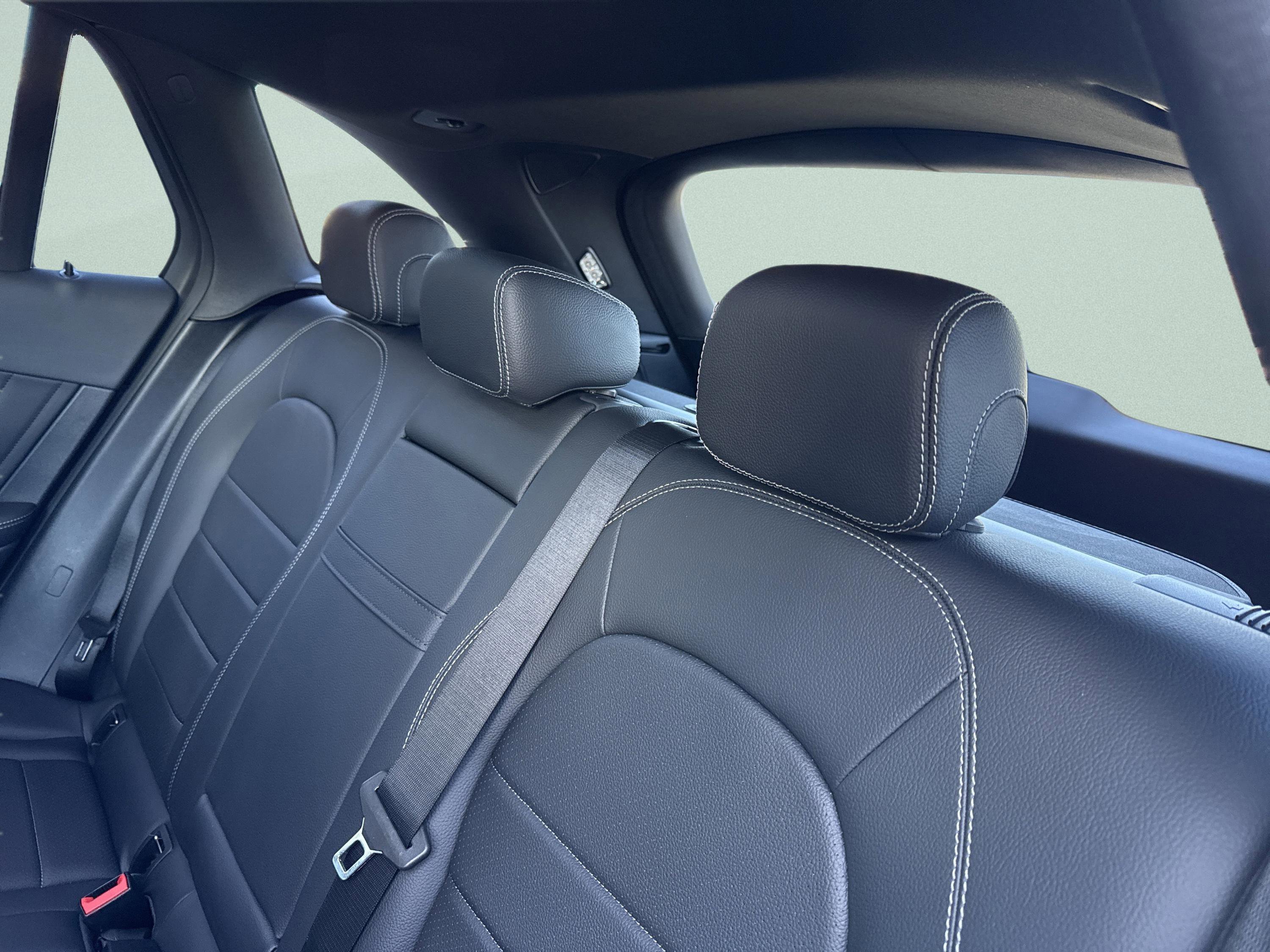 Certified 2022 Mercedes-Benz GLC 300 image 32