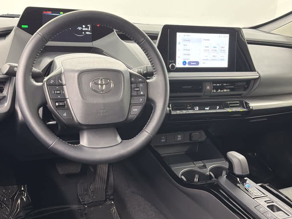 Used 2026 Toyota Prius LE FWD image 35