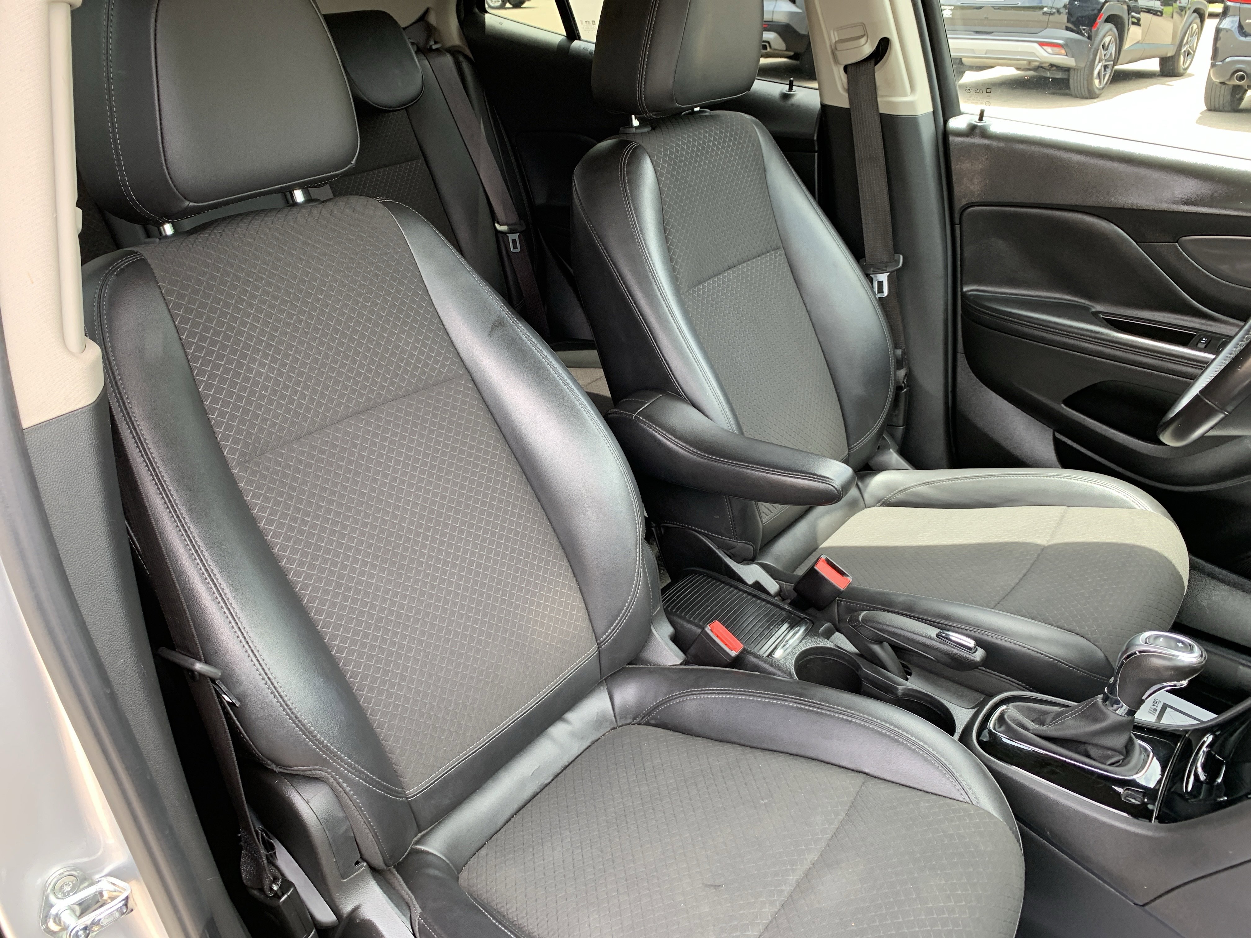 Used 2019 Buick Encore Preferred FWD image 30