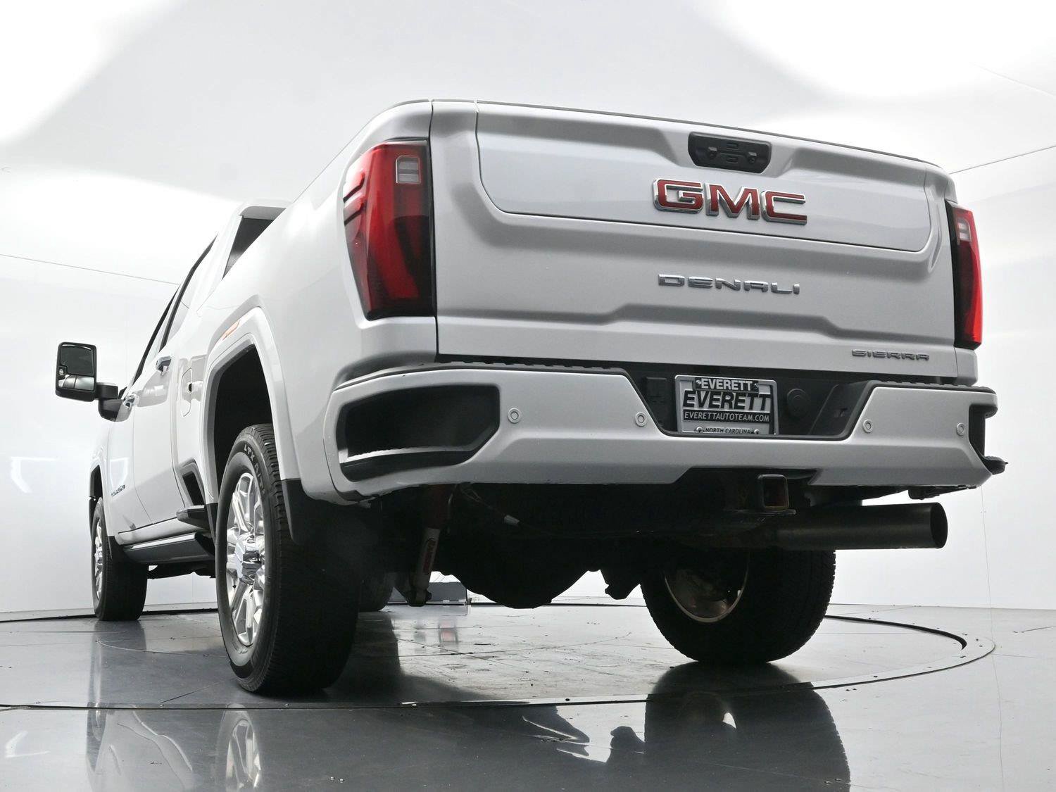 Used 2025 GMC Sierra 2500 Denali w/ Denali Reserve Package AWD/4WD image 46