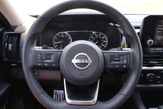 Certified 2025 Nissan Pathfinder SV w/ SV Premium Package FWD image 13