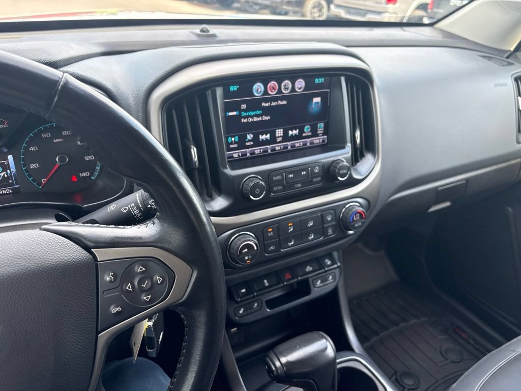 Used 2017 Chevrolet Colorado Z71 AWD/4WD image 22