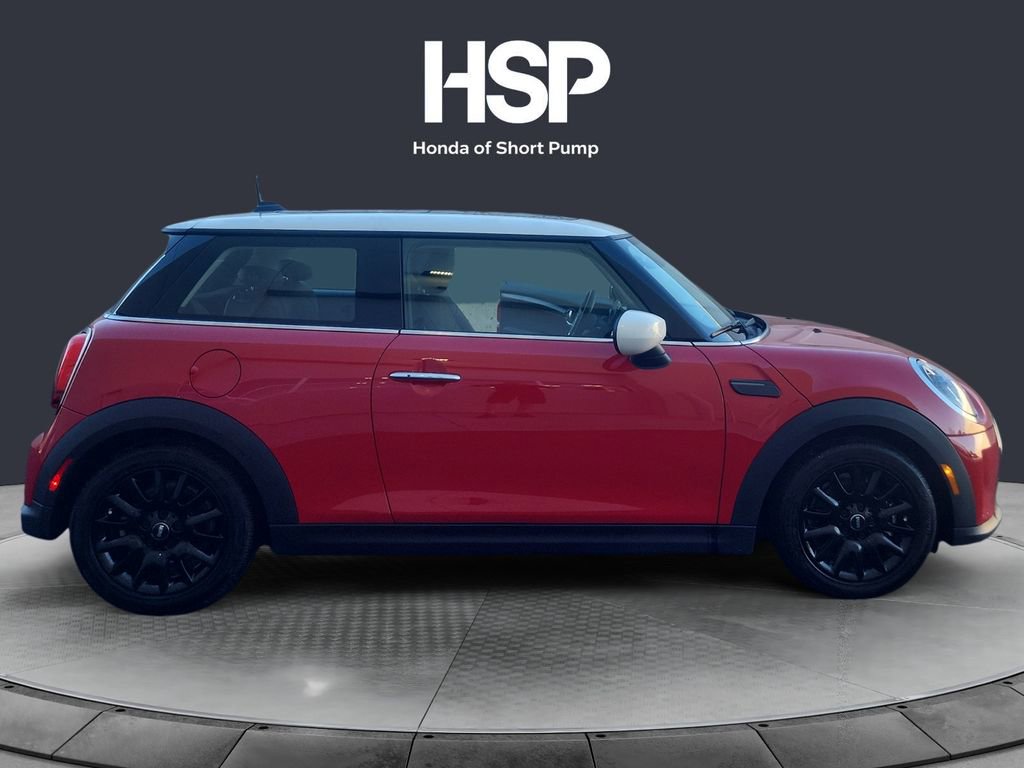 Used 2024 MINI Cooper 2-Door Hardtop image 6