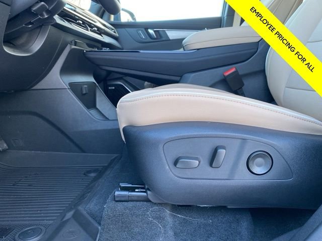 New 2025 Buick Enclave Preferred w/ LPO, Floor Liner Package image 15