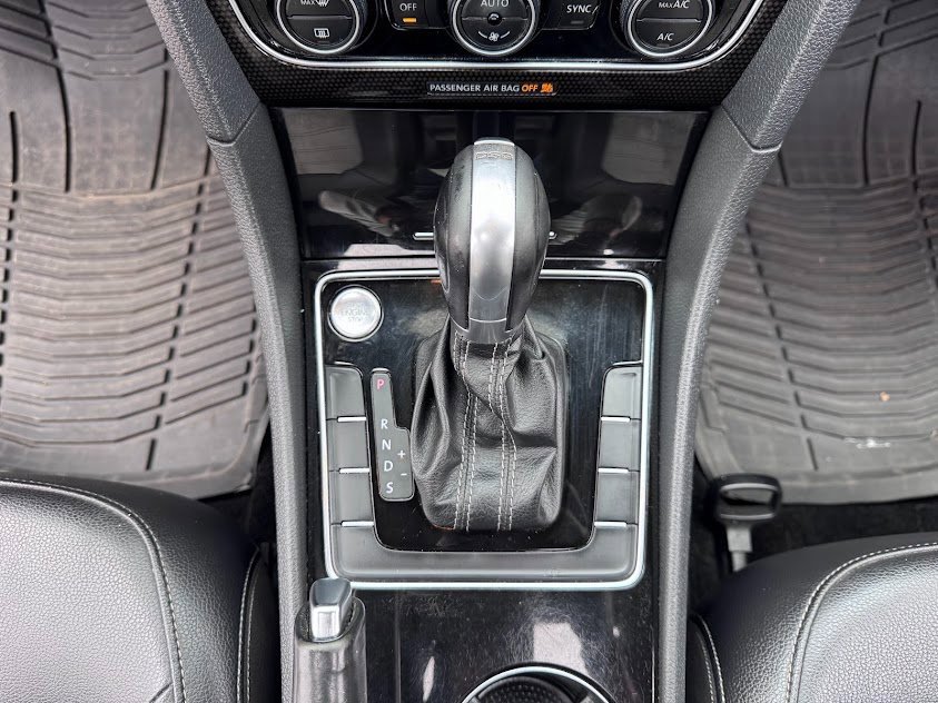 Used 2018 Volkswagen Passat 3.6 image 19