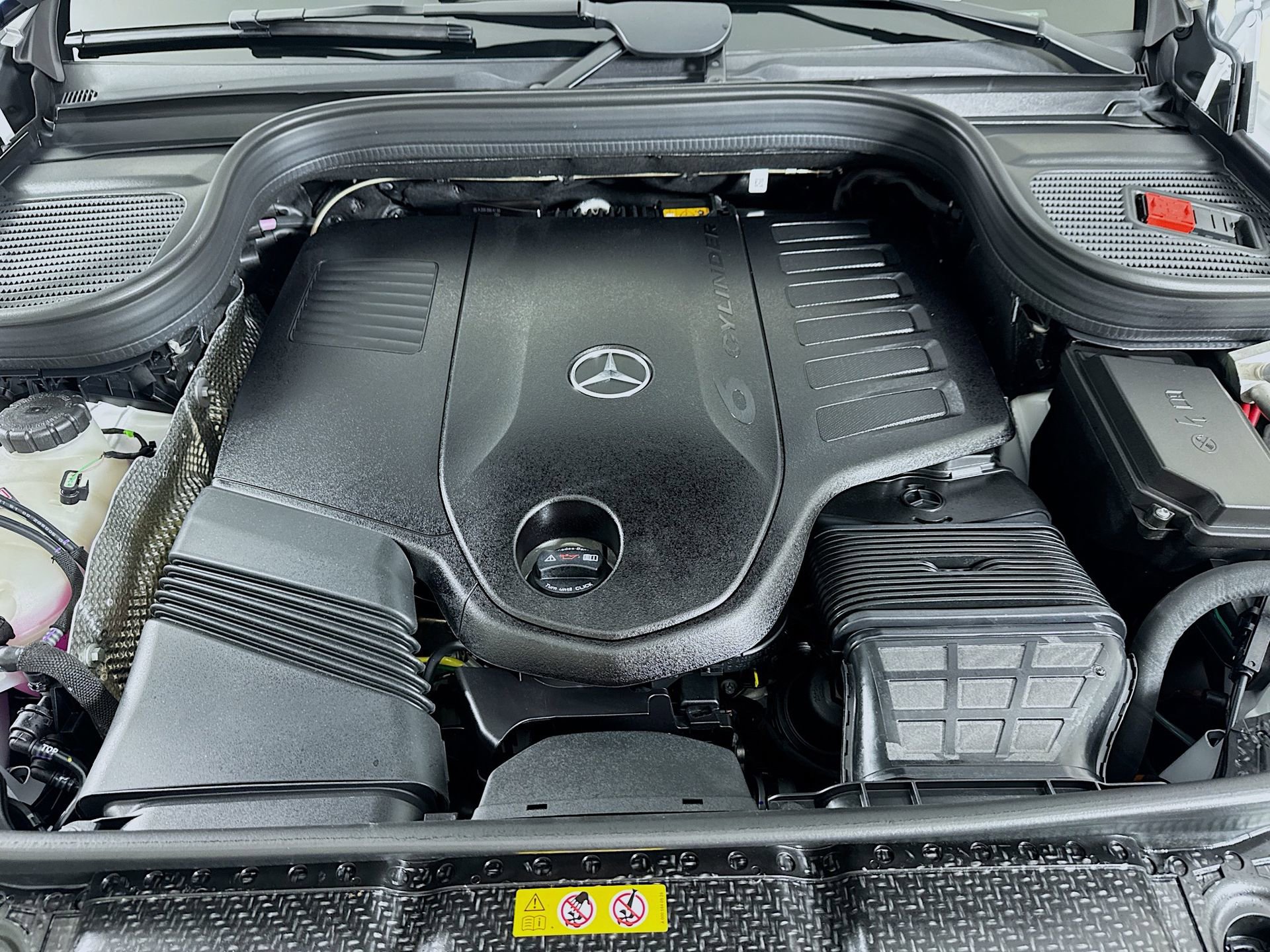 New 2026 Mercedes-Benz GLS 450 4MATIC image 34