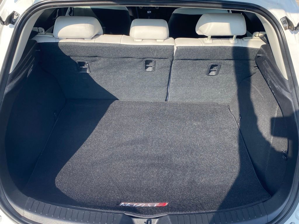 Used 2018 MAZDA MAZDA3 Grand Touring w/ Premium Equipment Package image 12
