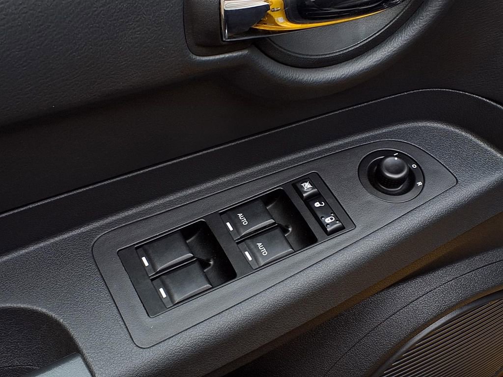 Used 2007 Dodge Charger SRT8 w/ SRT Option Group III image 16