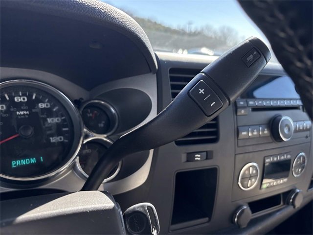 Used 2007 GMC Sierra 2500 SLE w/ EZ-Lift Tailgate Package image 34