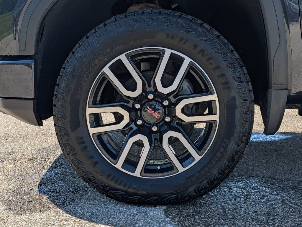 Used 2022 GMC Sierra 1500 AT4 w/ AT4 Preferred Package AWD/4WD image 15