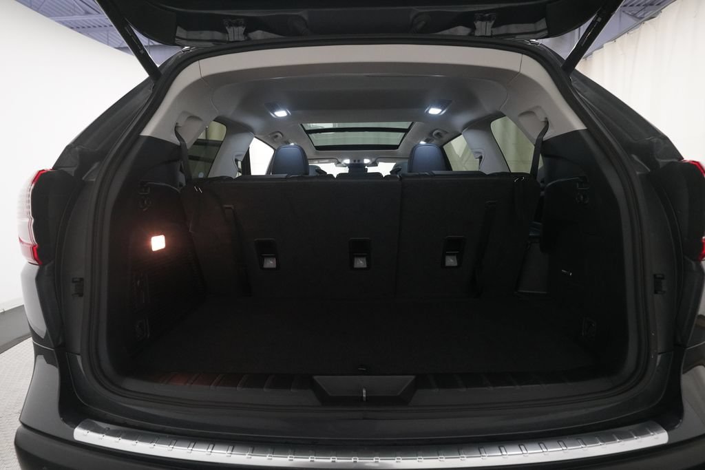 Certified 2023 Subaru Ascent Touring AWD/4WD image 10