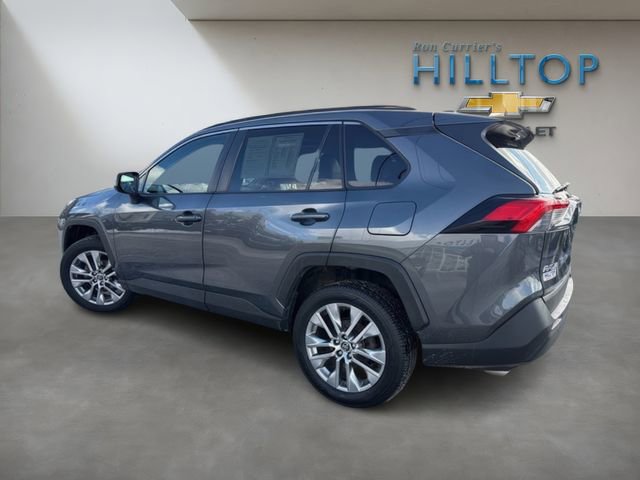Used 2020 Toyota RAV4 XLE Premium image 9