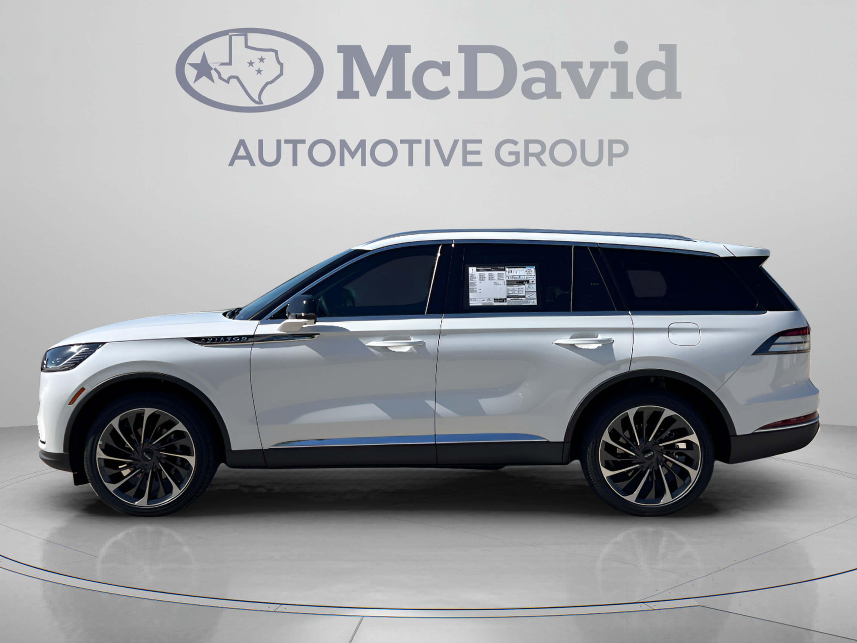 New 2026 Lincoln Aviator Reserve AWD/4WD image 4