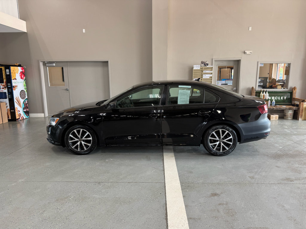 Used 2016 Volkswagen Jetta SE