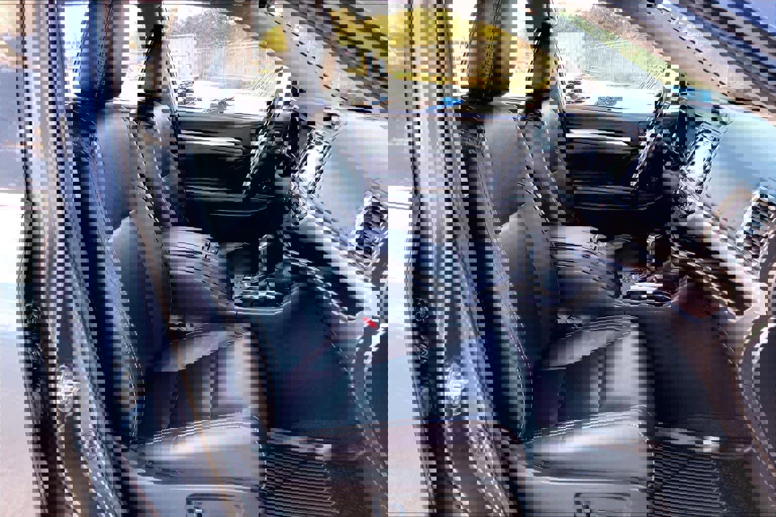 Used 2017 Toyota Highlander XLE image 9