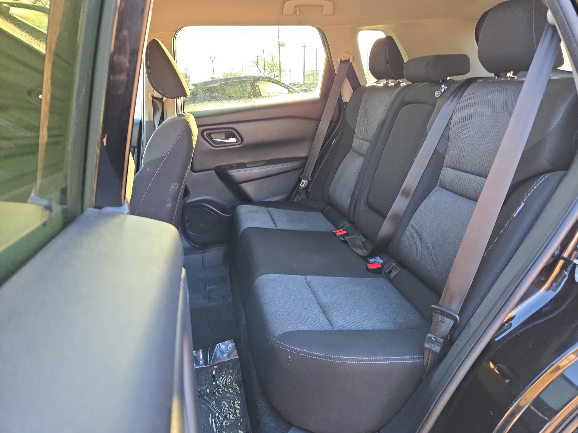 Used 2024 Nissan Rogue SV image 16