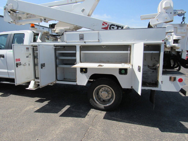 Used 2019 Ford F550 4x4 SuperCab Super Duty image 35