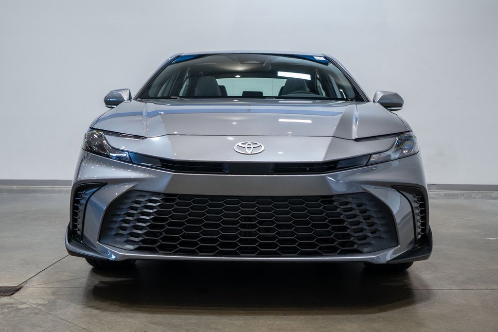 New 2026 Toyota Camry SE image 2