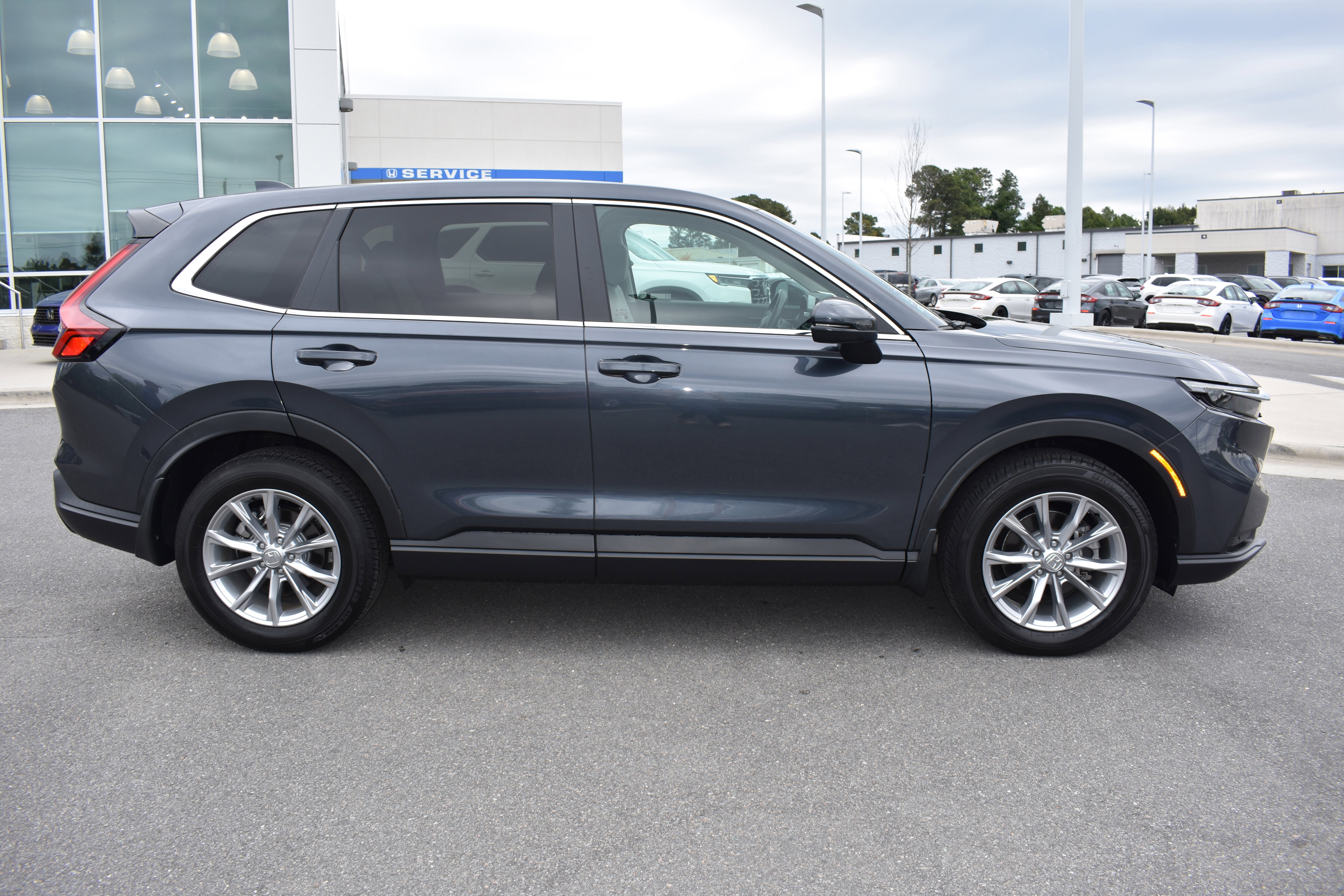 Certified 2023 Honda CR-V EX-L image 9