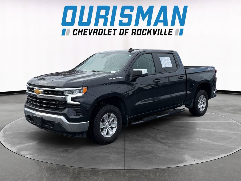 Used 2024 Chevrolet Silverado 1500 LT image 2