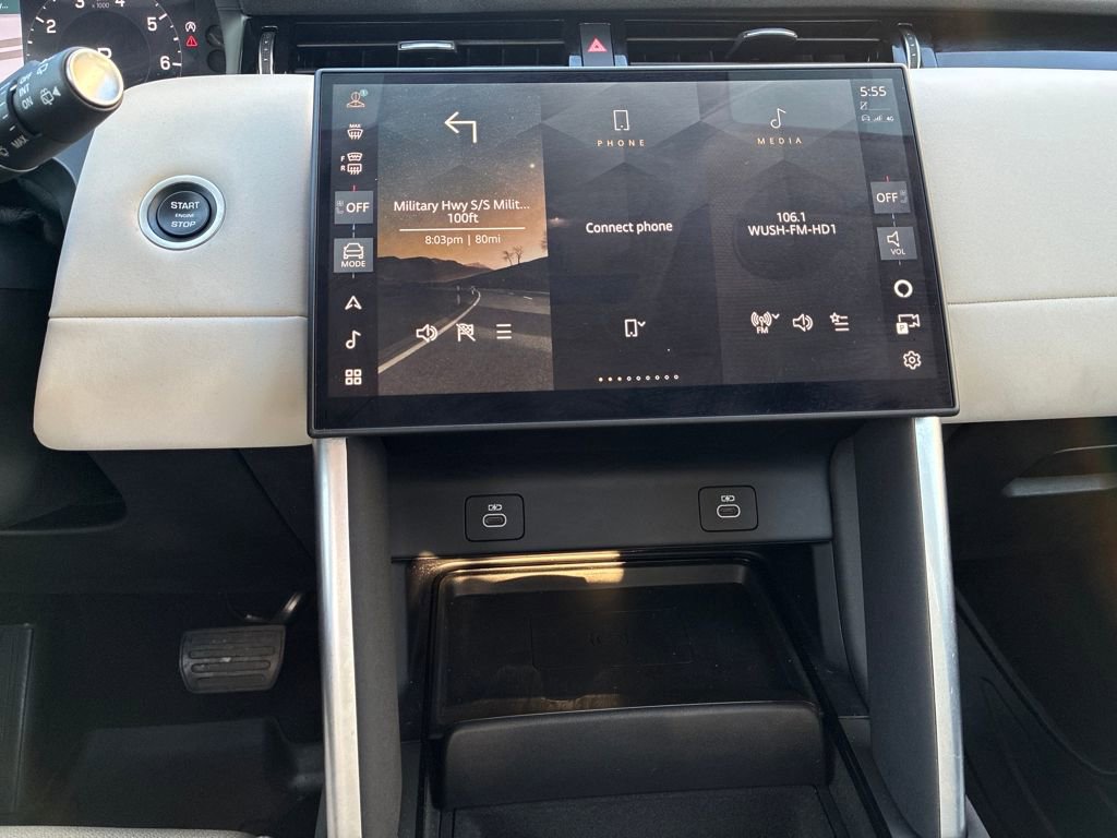 Used 2024 Land Rover Discovery Sport S image 18