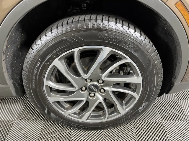 Used 2022 Lincoln Corsair AWD w/ Equipment Group 101A image 9
