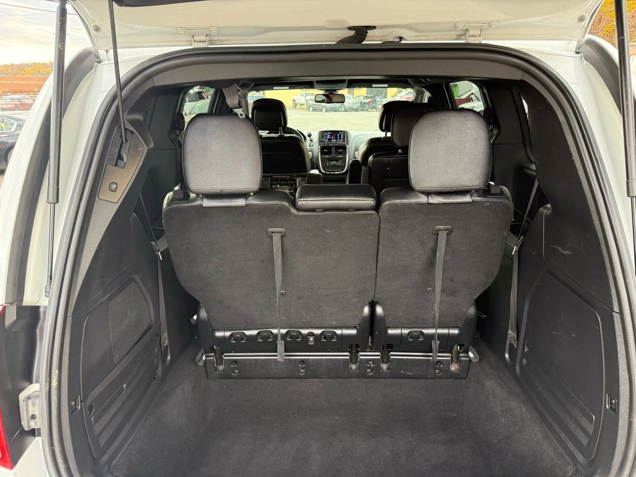 Used 2020 Dodge Grand Caravan GT image 18