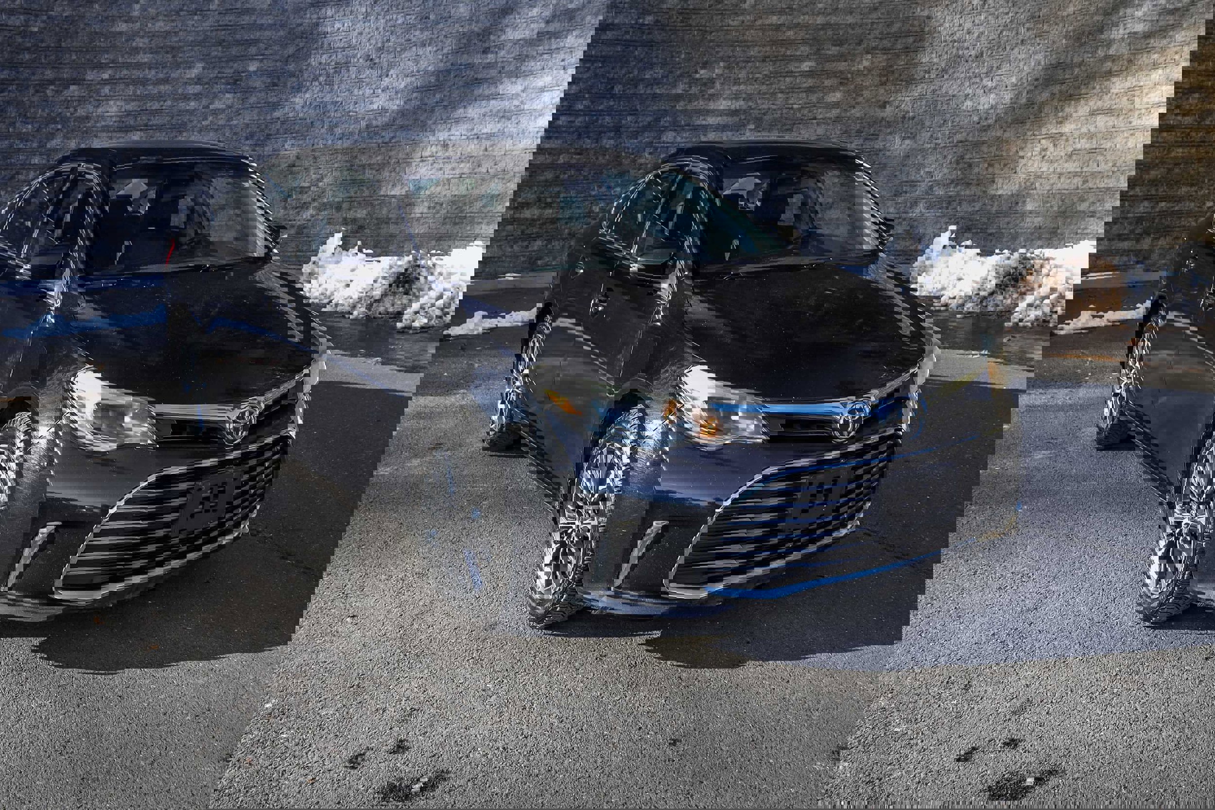 Used 2016 Toyota Avalon XLE video 2