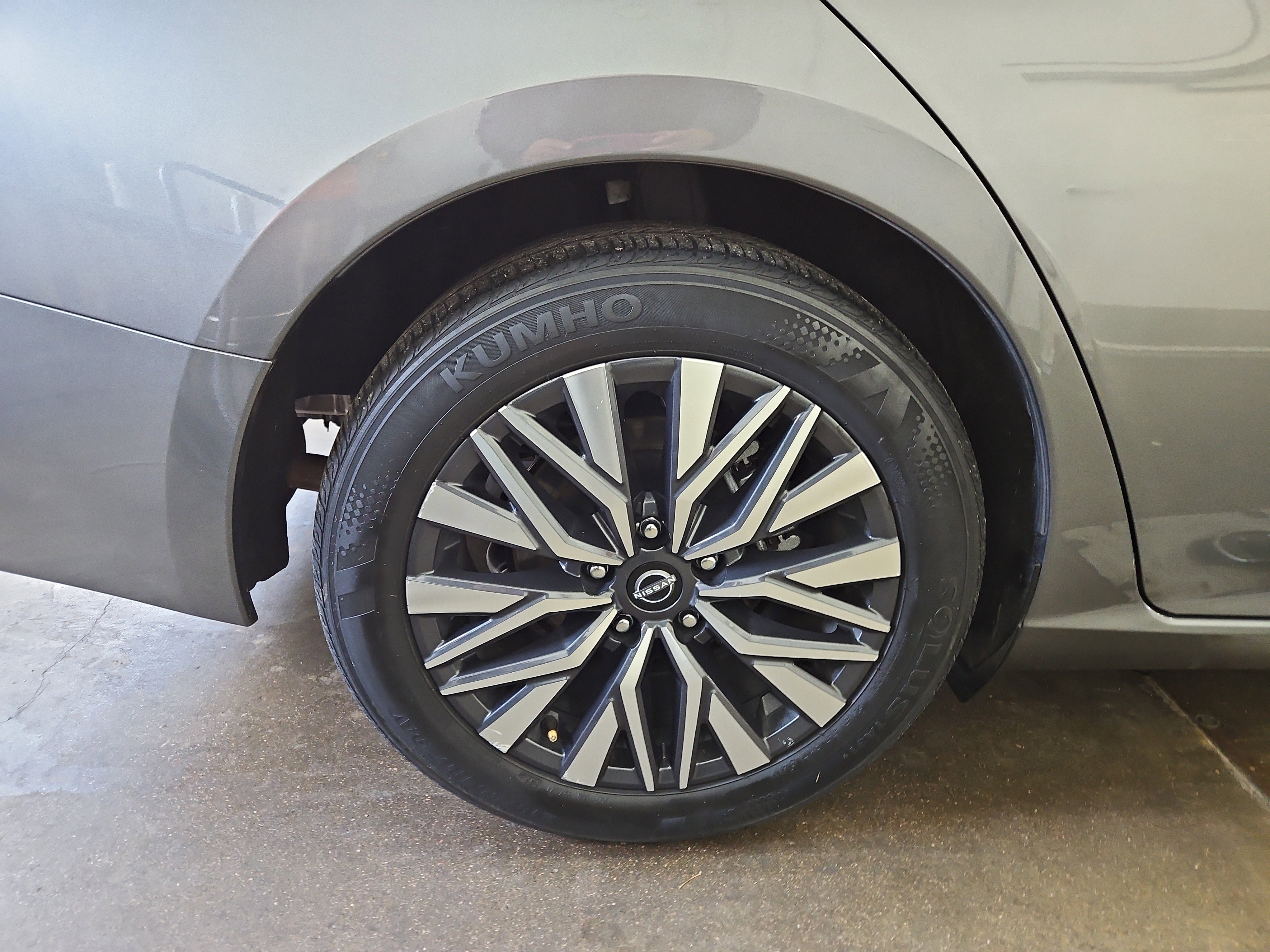 Used 2024 Nissan Altima 2.5 SV image 24