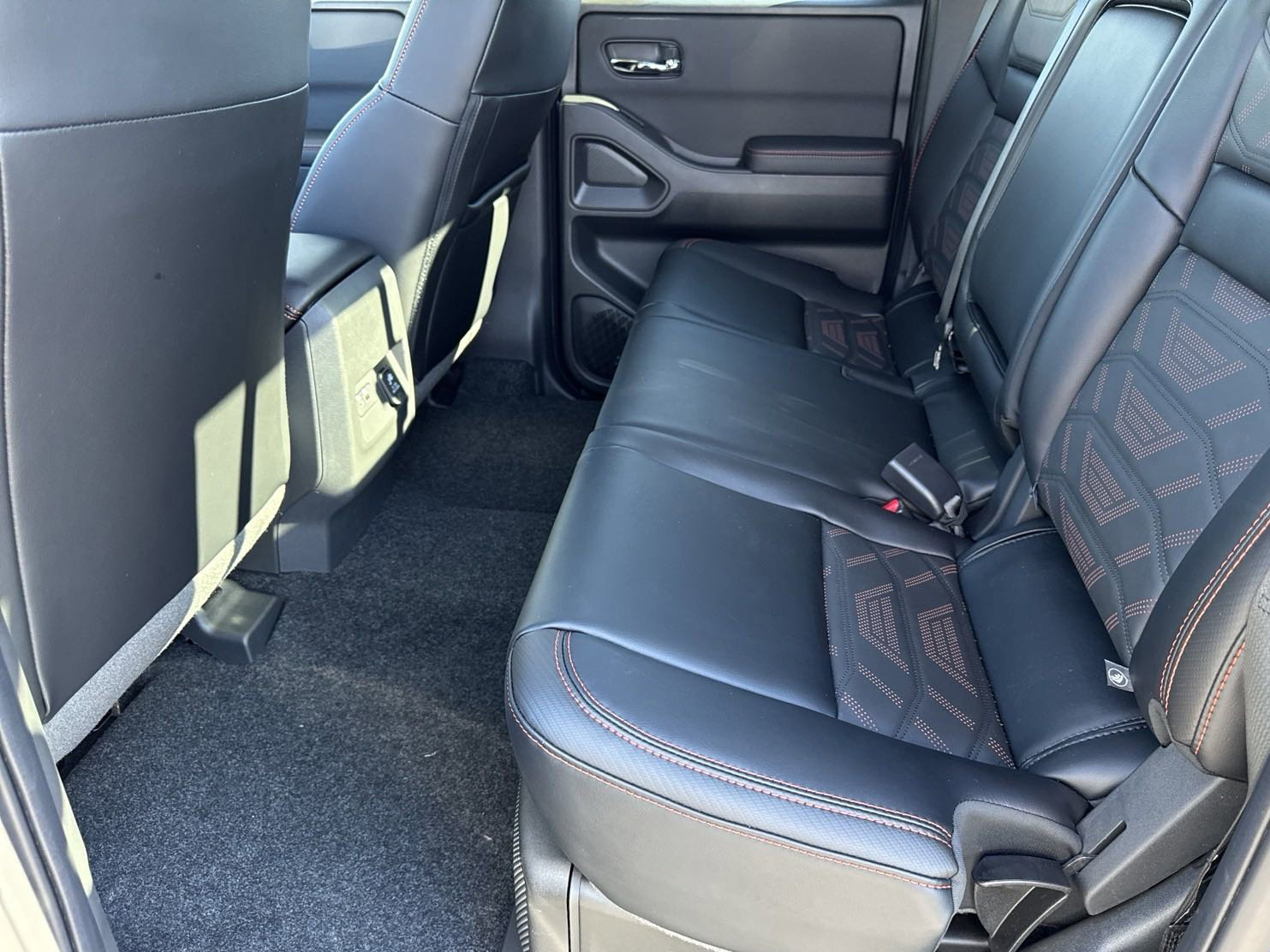 New 2025 Nissan Frontier PRO-4X w/ Pro Premium Package image 15