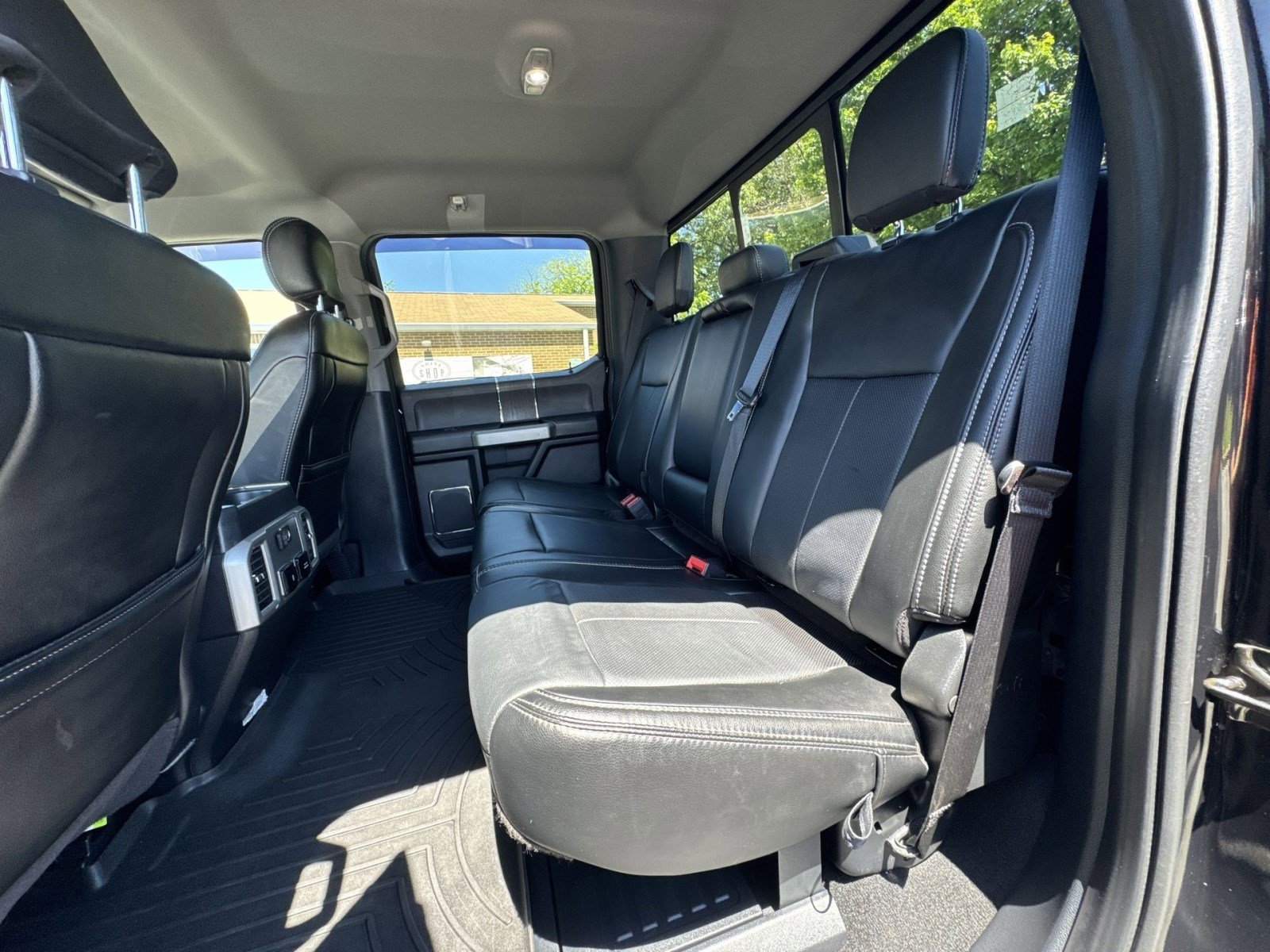 Used 2020 Ford F350 Lariat w/ Lariat Ultimate Package AWD/4WD image 23