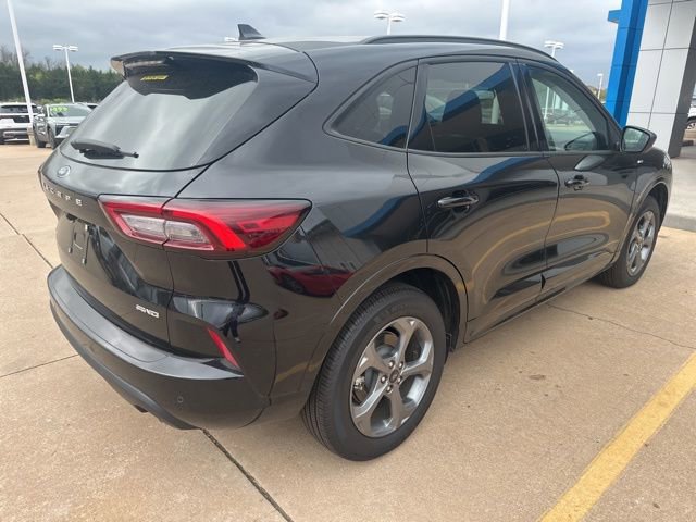 Used 2024 Ford Escape ST-Line w/ Tech Pack #1 image 4