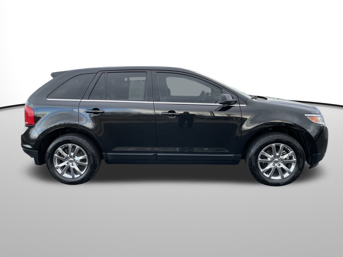 Used 2014 Ford Edge Limited w/ Driver Entry Package image 2