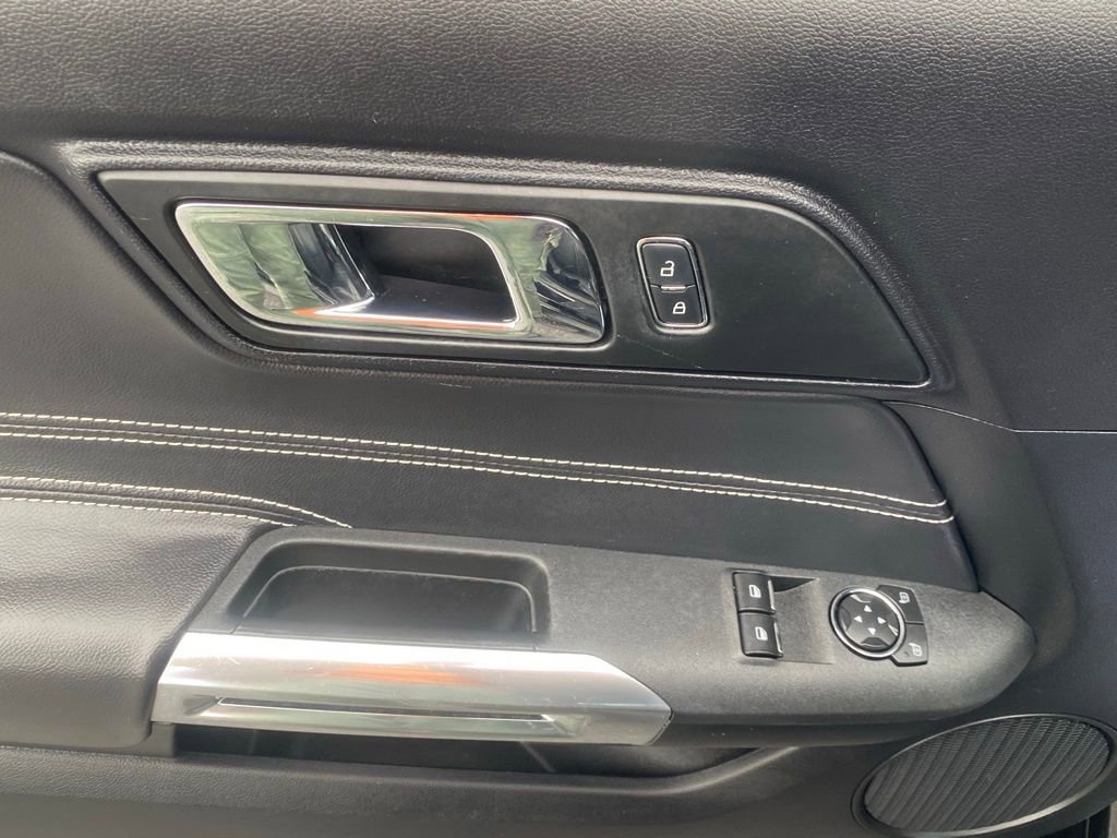 Used 2017 Ford Mustang EcoBoost image 20