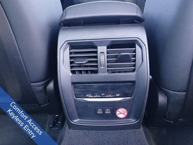 Used 2025 BMW 330i xDrive Sedan image 14