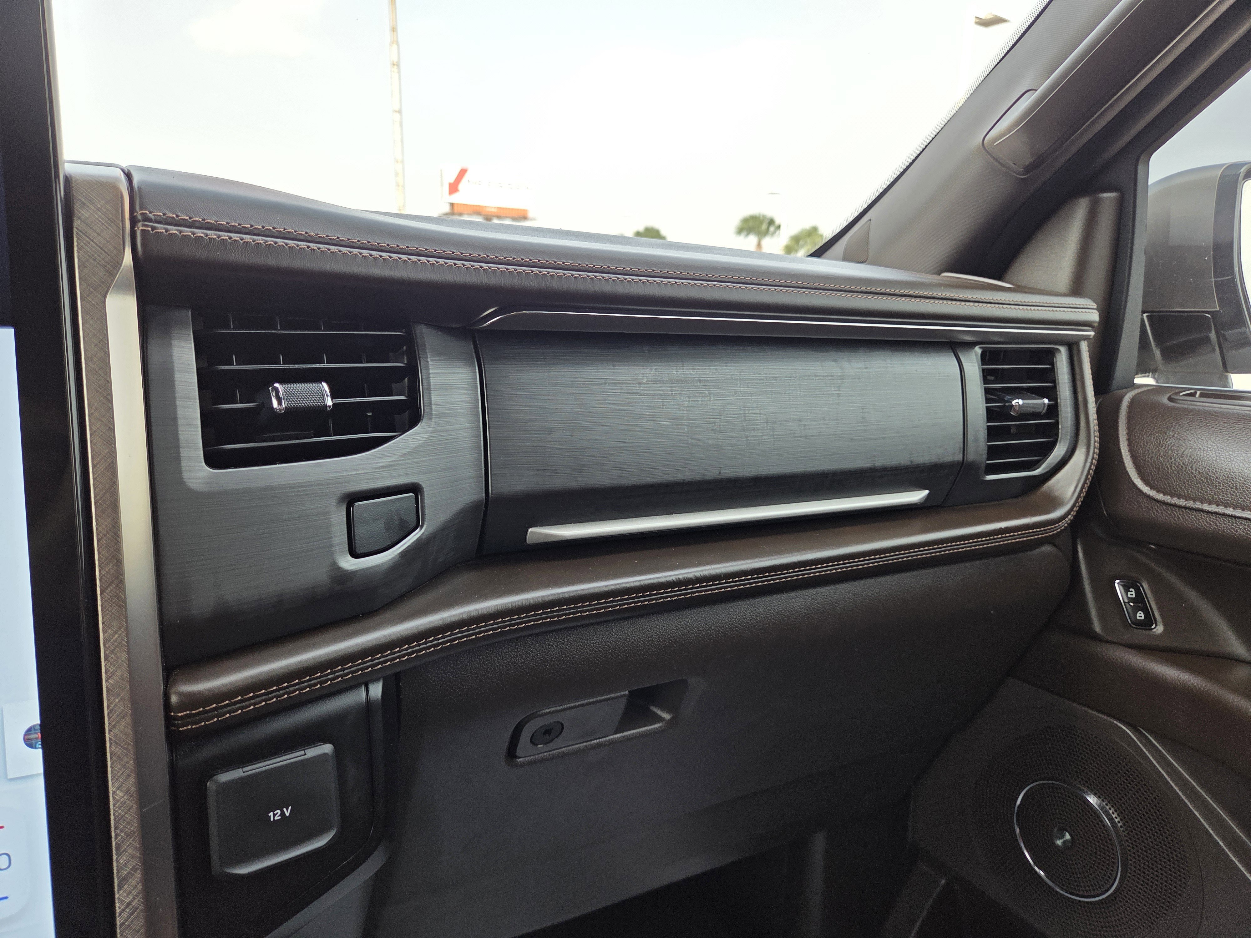 Used 2024 Ford Expedition Max King Ranch AWD/4WD image 38