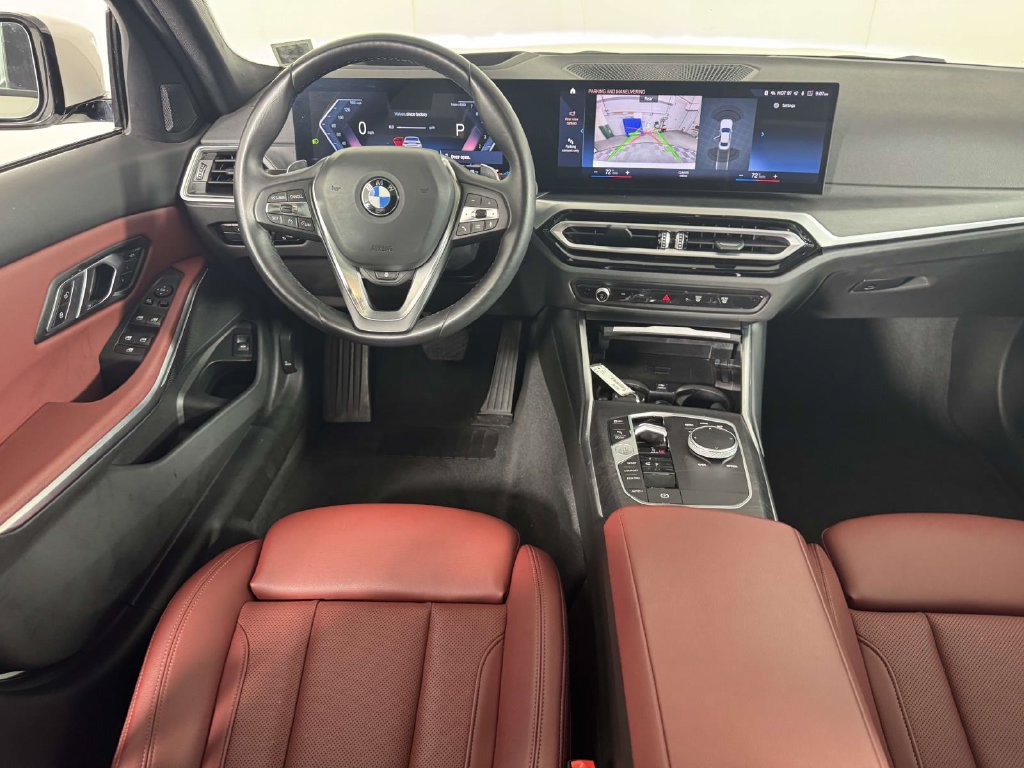 Used 2023 BMW 330i xDrive Sedan w/ Premium Package AWD/4WD image 5