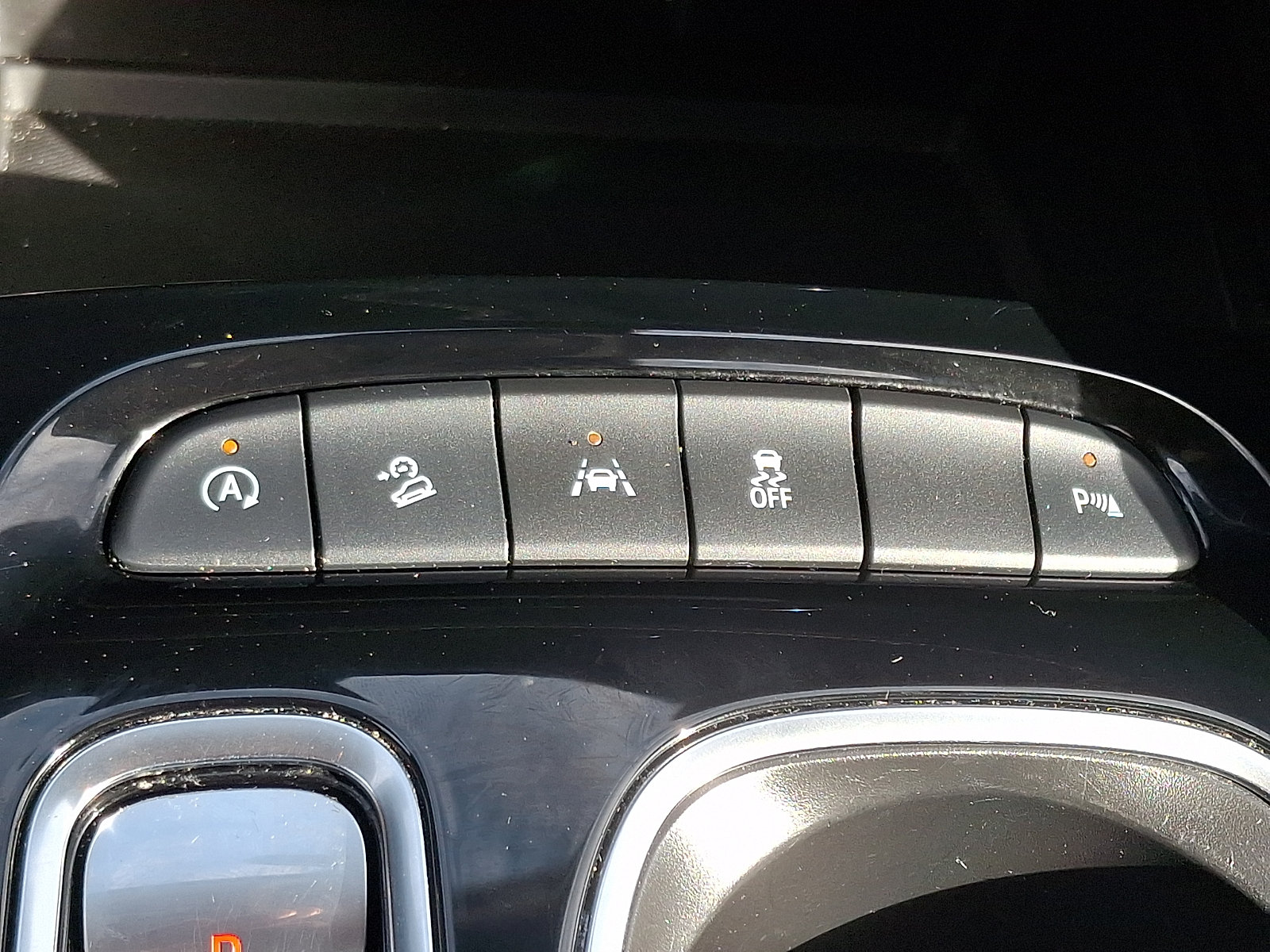Used 2022 Buick Envision Essence w/ Technology Package I AWD/4WD image 24