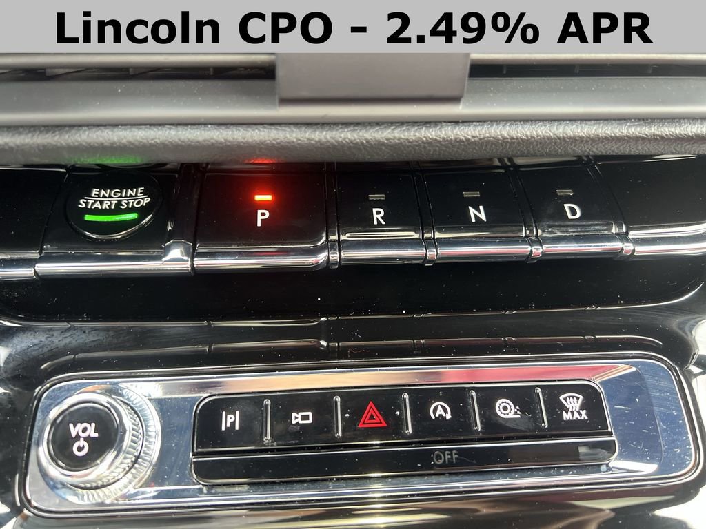 Used 2025 Lincoln Corsair Reserve w/ Rear Removable Package Tray image 28