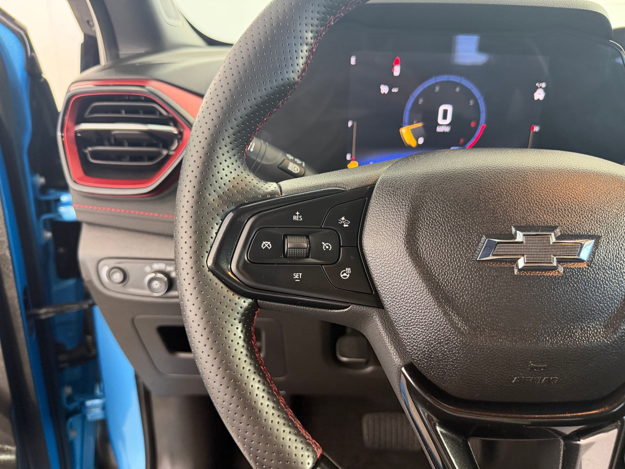 Used 2025 Chevrolet TrailBlazer RS w/ Convenience Package image 15