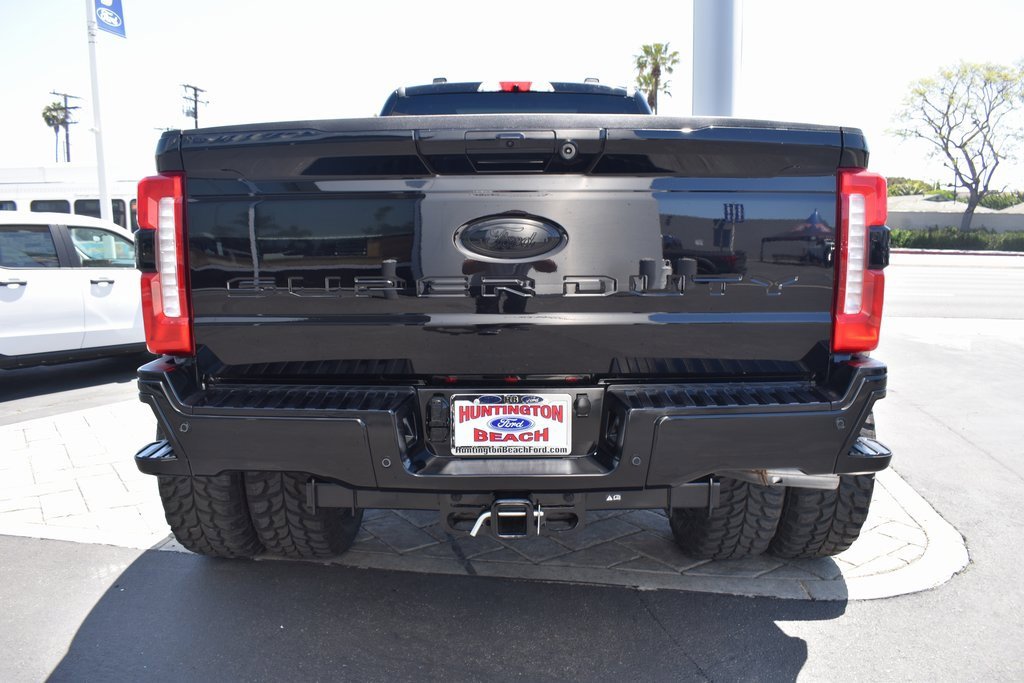 Used 2025 Ford F450 Lariat w/ FX4 Off-Road Package image 15