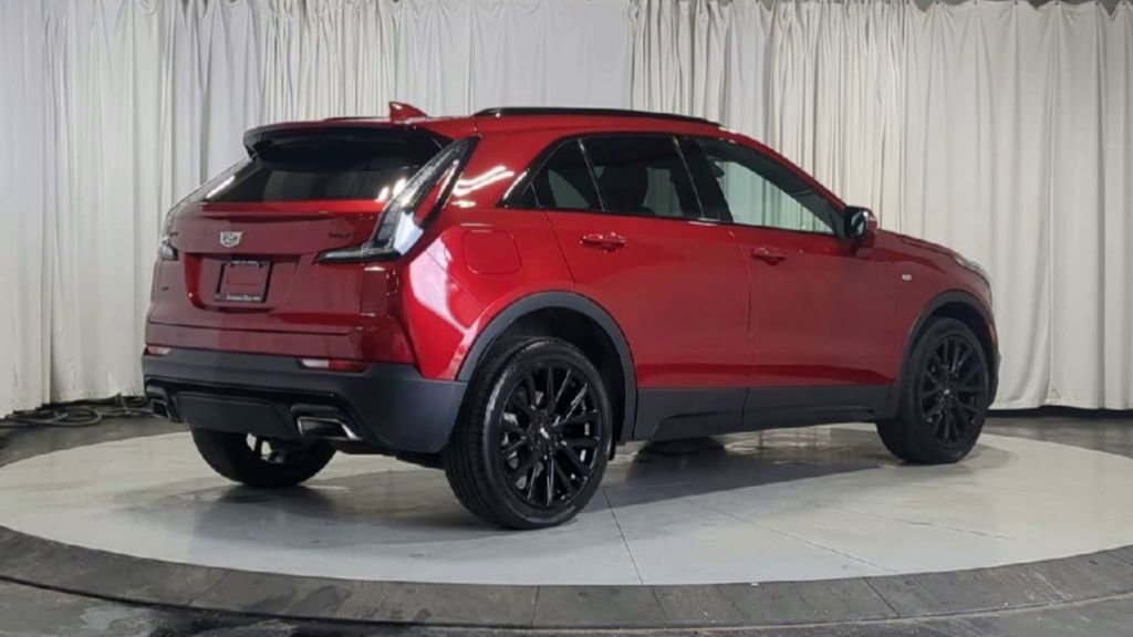 Used 2023 Cadillac XT4 Sport w/ LPO, Onyx Lite Package image 10