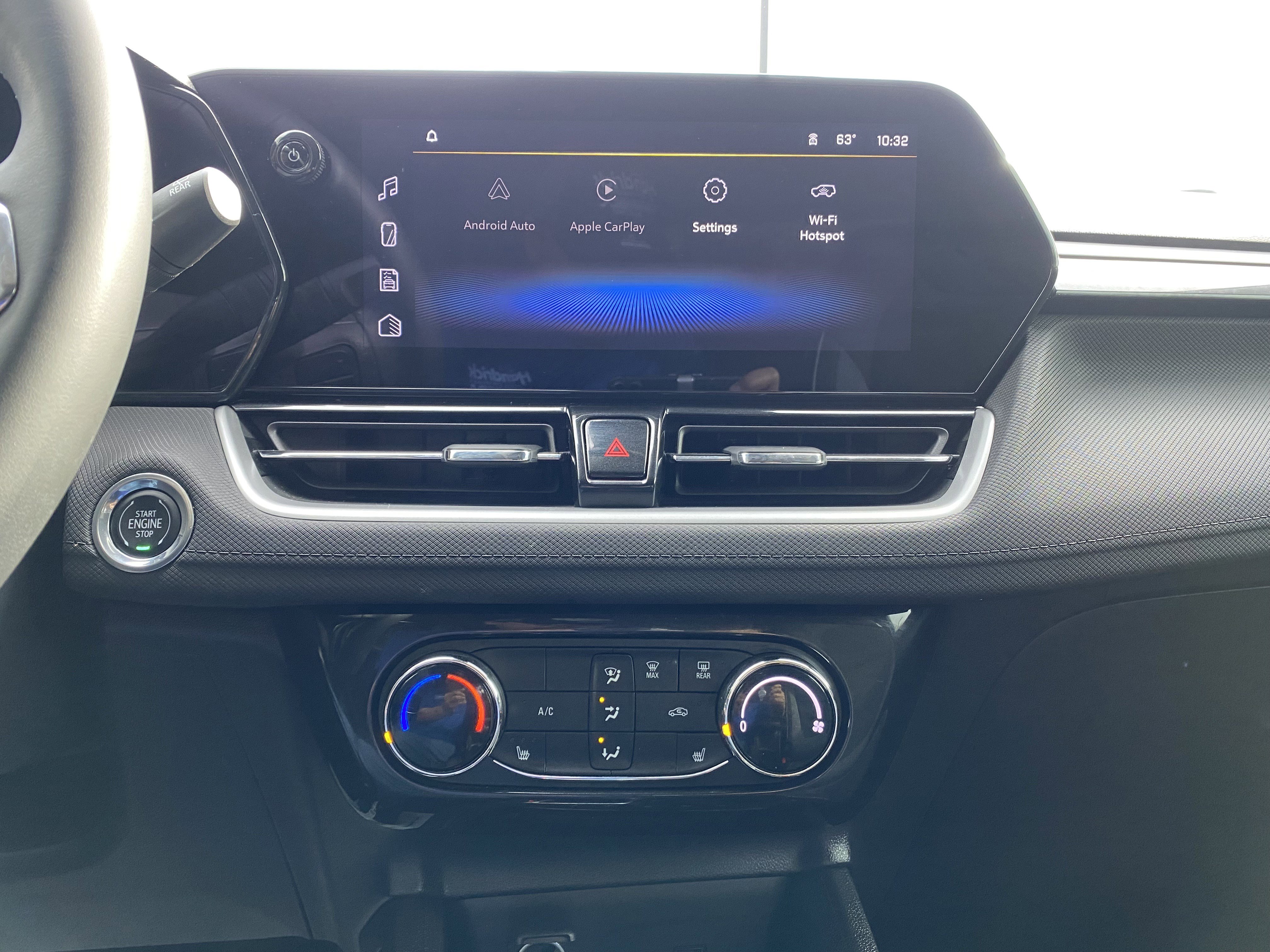 Used 2024 Chevrolet TrailBlazer LT w/ LT Cold Weather Package image 24