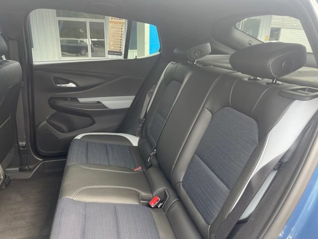 Used 2025 Buick Envista Preferred w/ Convenience I Package FWD image 14