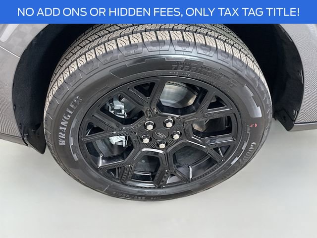 New 2026 Ford Maverick Lariat w/ Black Appearance Package image 31