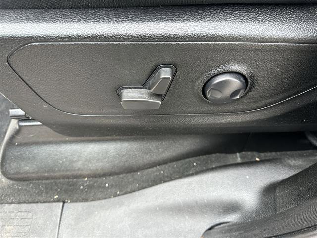 Used 2022 RAM 1500 Big Horn AWD/4WD image 14