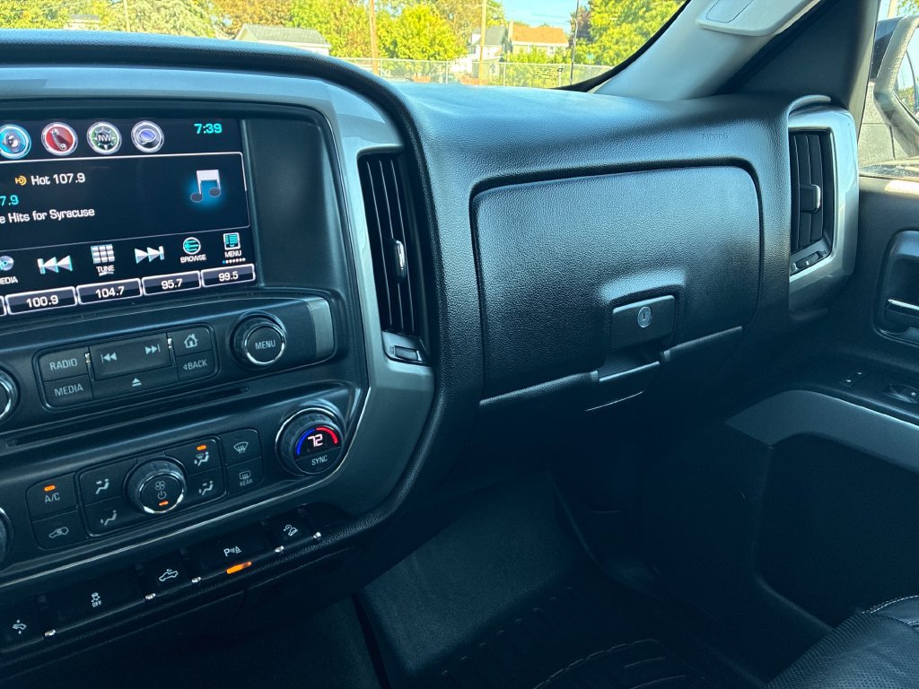 Used 2018 Chevrolet Silverado 1500 LT w/ All Star Edition AWD/4WD image 18