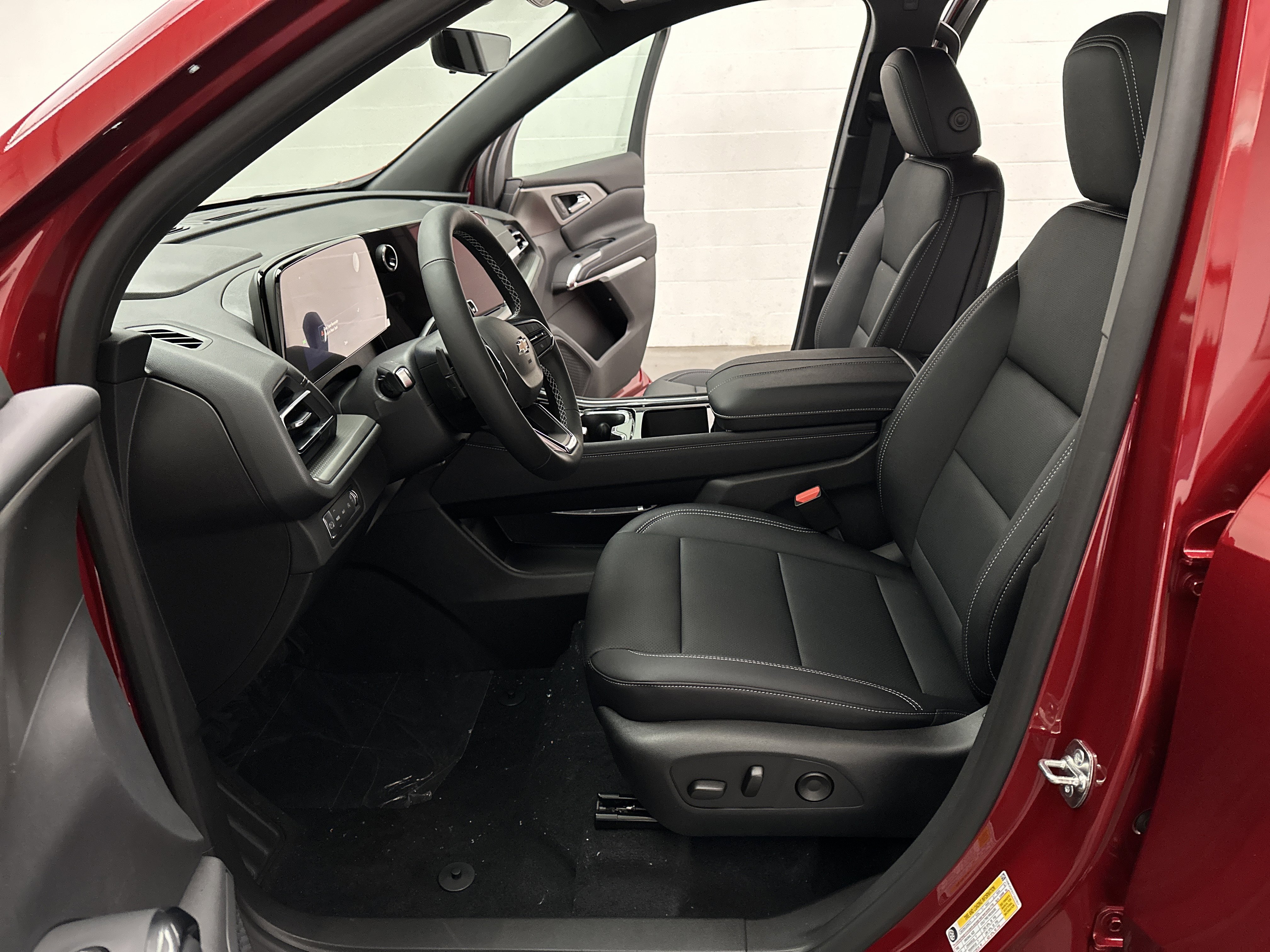 New 2026 Chevrolet Traverse LT w/ Driver Confidence Package image 18