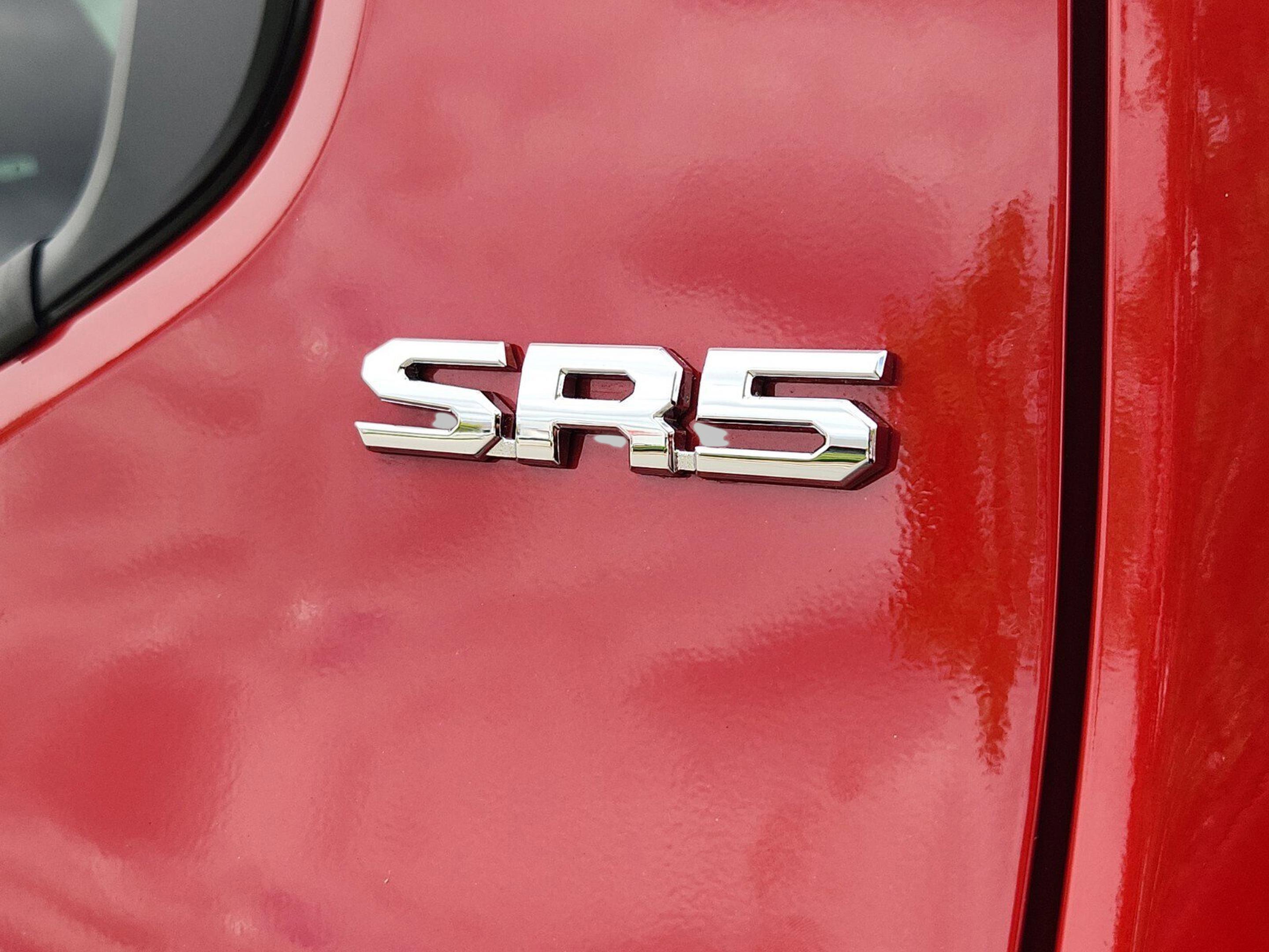 Certified 2025 Toyota Tacoma SR5 image 32