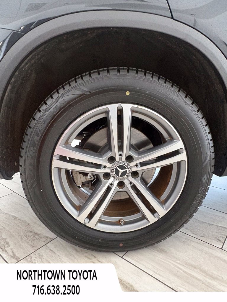 Used 2021 Mercedes-Benz GLC 300 4MATIC image 7